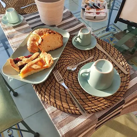 Bed & Breakfast La Finestra Sul Mare