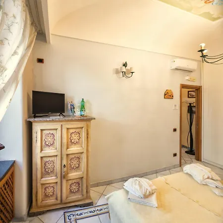 La Finestra Sul Mare Bed & Breakfast
